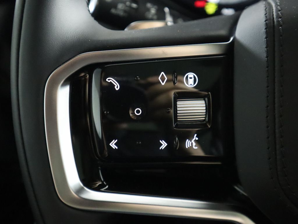 2025 Land Rover Range Rover Sport SE photo 12