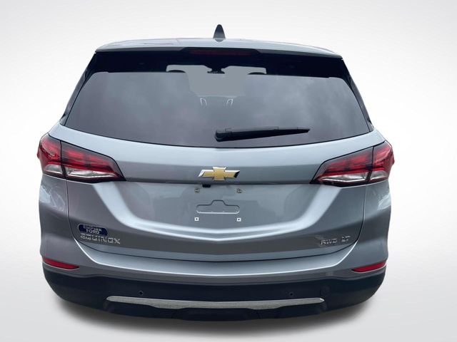 2024 Chevrolet Equinox LT photo 3