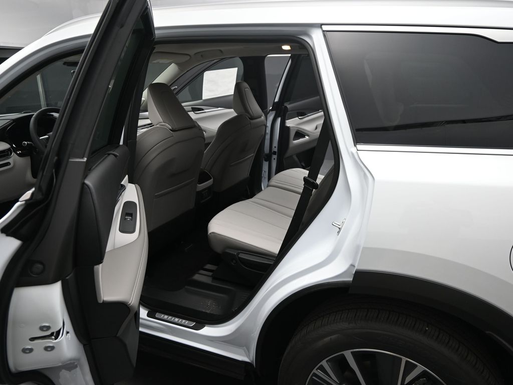 2026 Infiniti QX60 Luxe photo 11