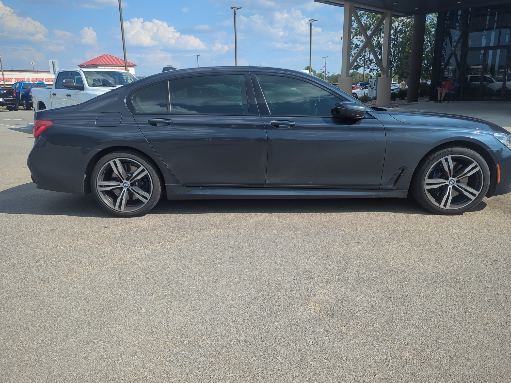 2019 Bmw 750i Sedan photo 5