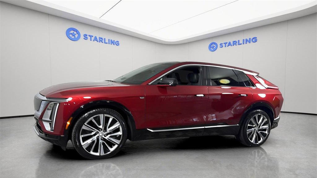 Used 2024 Cadillac LYRIQ Luxury 3 with VIN 1GYKPSRL0RZ138248 for sale in St. Cloud, FL