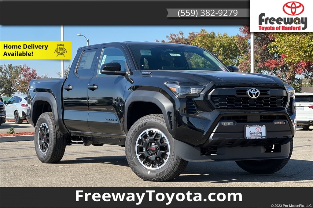 2025 Toyota Tacoma TRD Off Road's photo