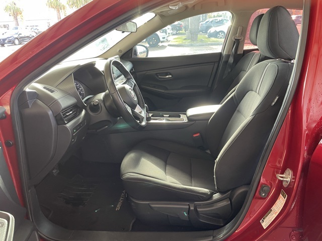 2022 Nissan Sentra SV photo 9