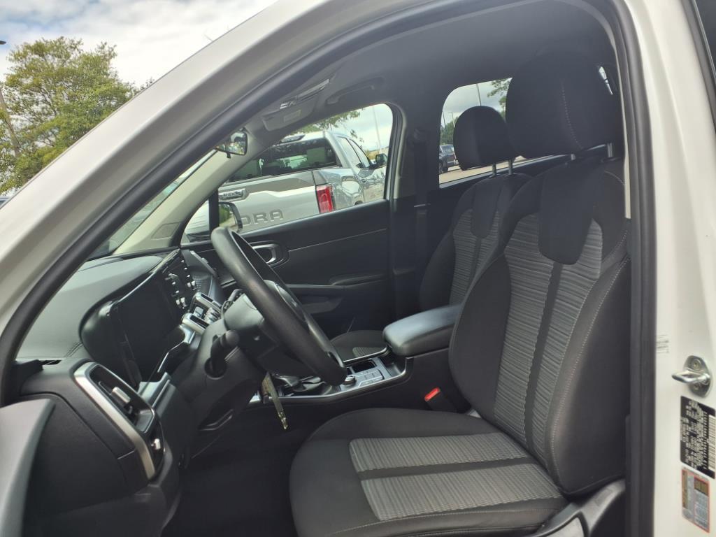 2022 Kia Sorento LX photo 14