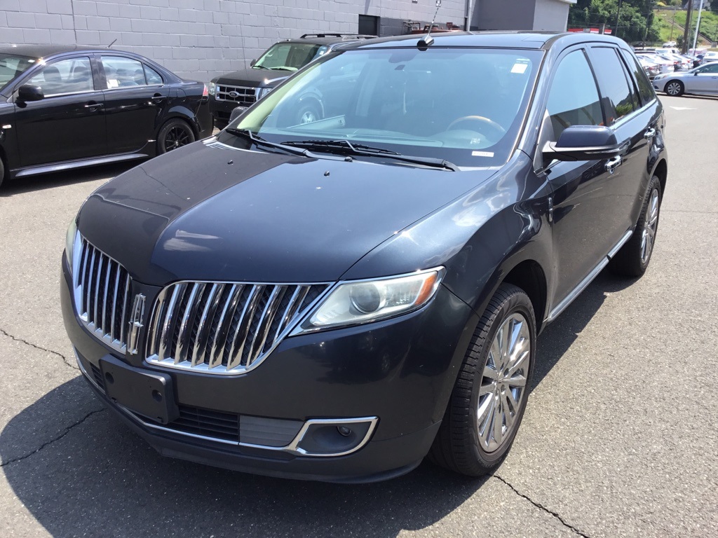 2013 Lincoln MKX Base photo 3