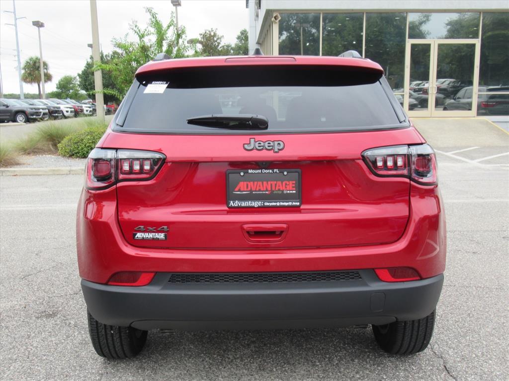 2026 Jeep Compass Latitude Altitude photo 4