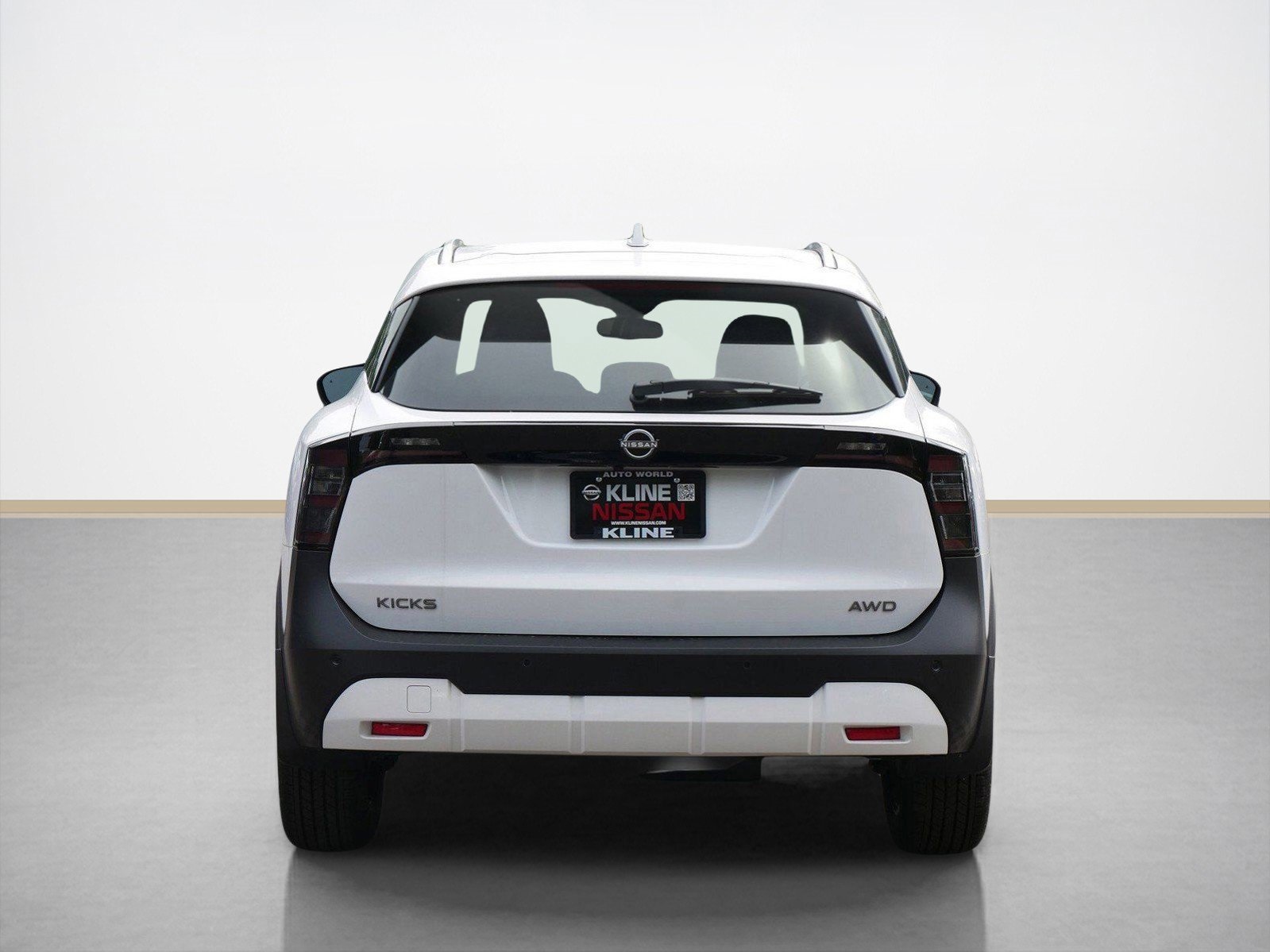 2025 Nissan Kicks SV photo 3