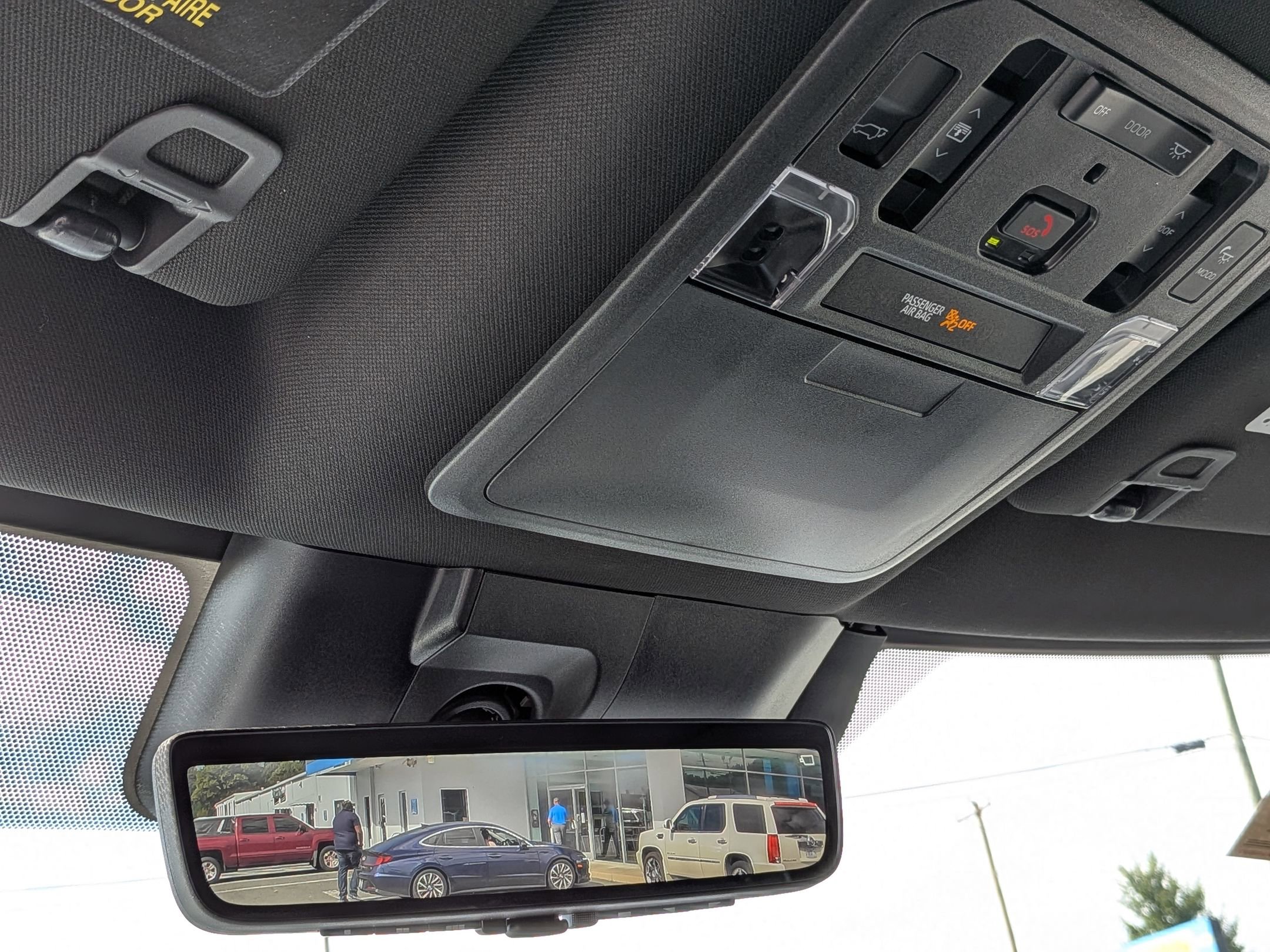 2023 Toyota Sequoia Platinum photo 27