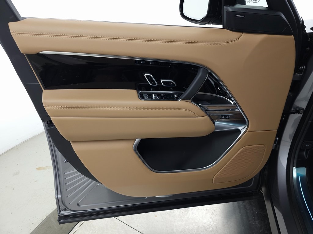 2025 LAND ROVER RANGE ROVER - Image 10