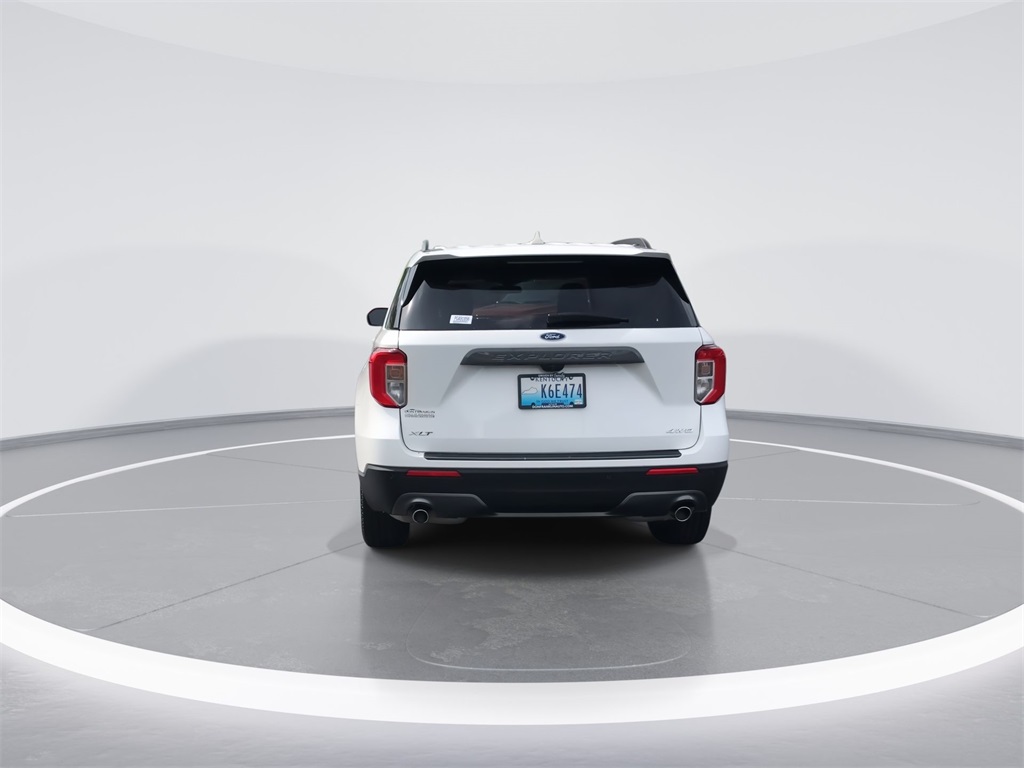 2023 Ford Explorer XLT photo 7