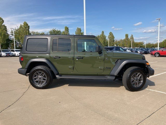 2024 Jeep Wrangler Sport S photo 4