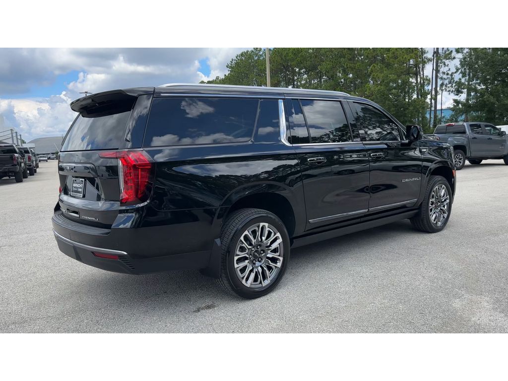 2023 Gmc Yukon XL Denali Ultimate photo 2
