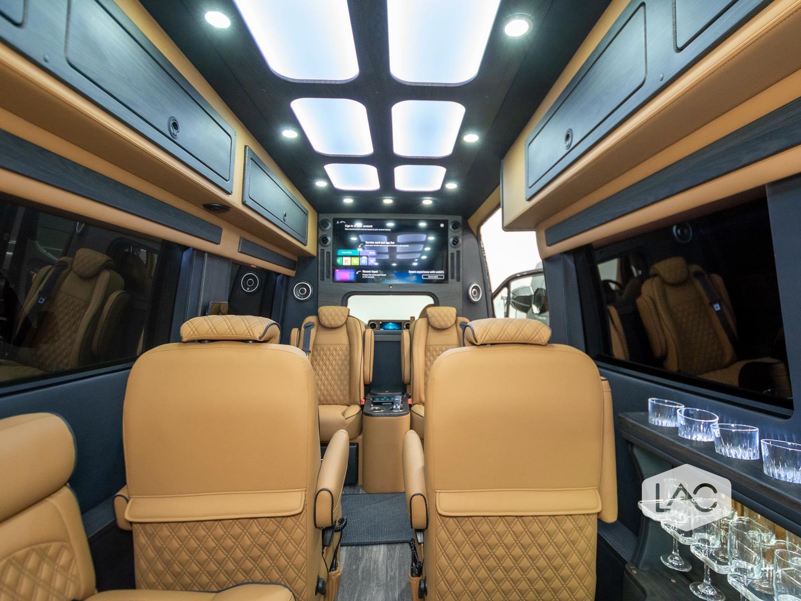 2024 Mercedes Benz Sprinter 3500 photo 9