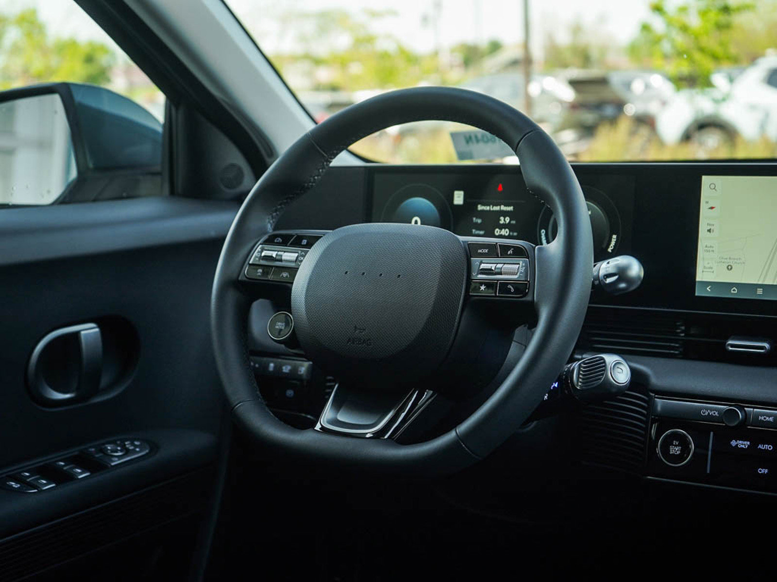 2025 Hyundai Ioniq 5 SEL photo 13
