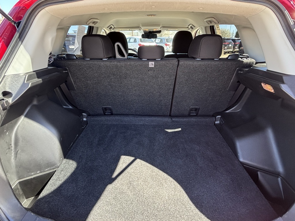 2024 Mitsubishi Outlander Sport ES photo 3