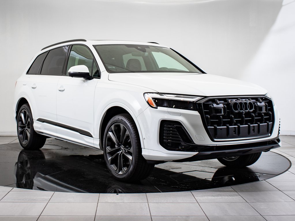 2025 Audi Q7 55 Premium Plus photo 11