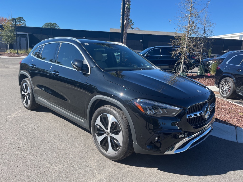 2025 Mercedes Benz GLA 250 photo 3