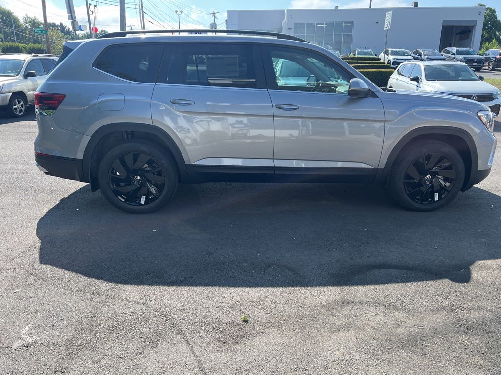 2026 Volkswagen Atlas SE Technology photo 3