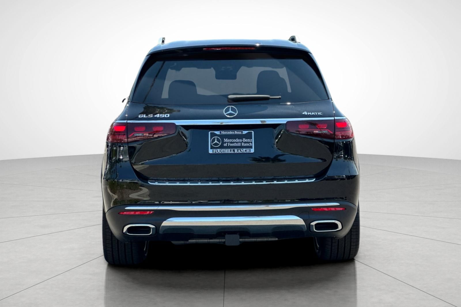 2025 Mercedes Benz GLS 450 4MATIC photo 9