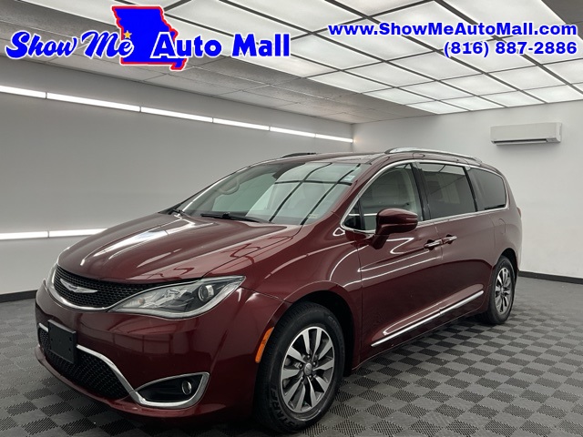 2020 Chrysler Pacifica Touring L Plus's photo