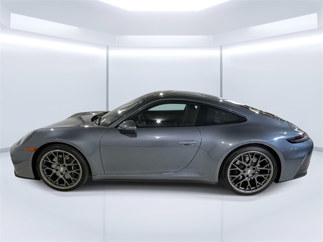 2025 Porsche 911 photo 2