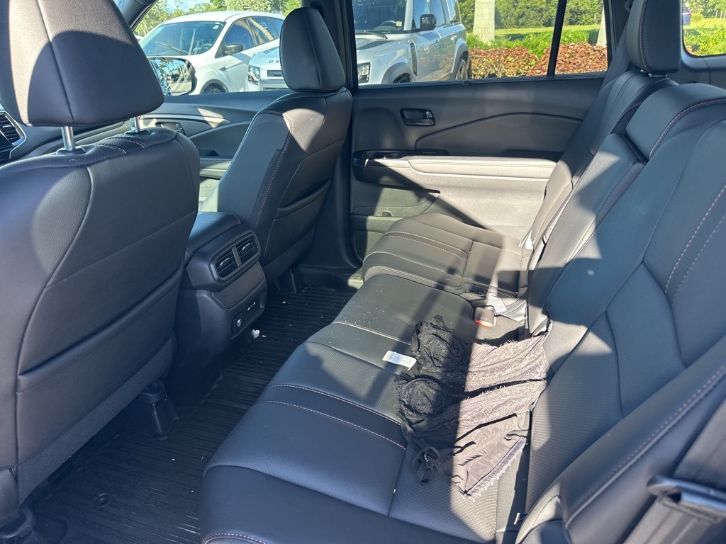 2025 Honda Passport TrailSport photo 3