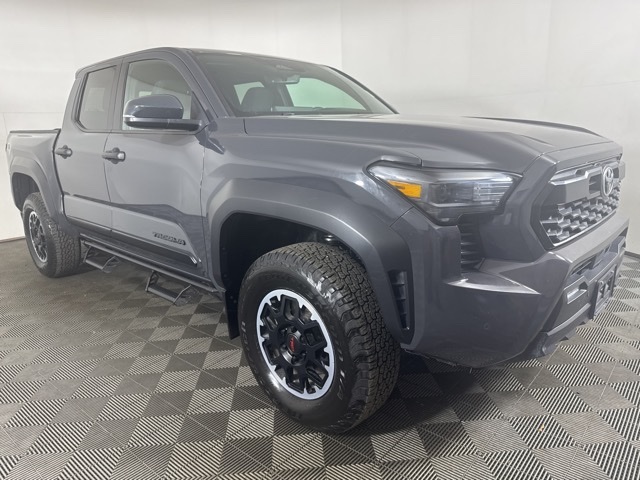 2024 Toyota Tacoma TRD Off Road's photo