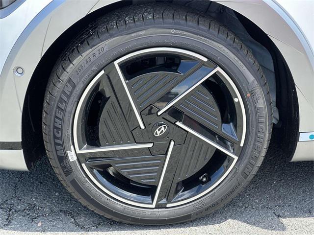2025 Hyundai Ioniq 5 Limited photo 18