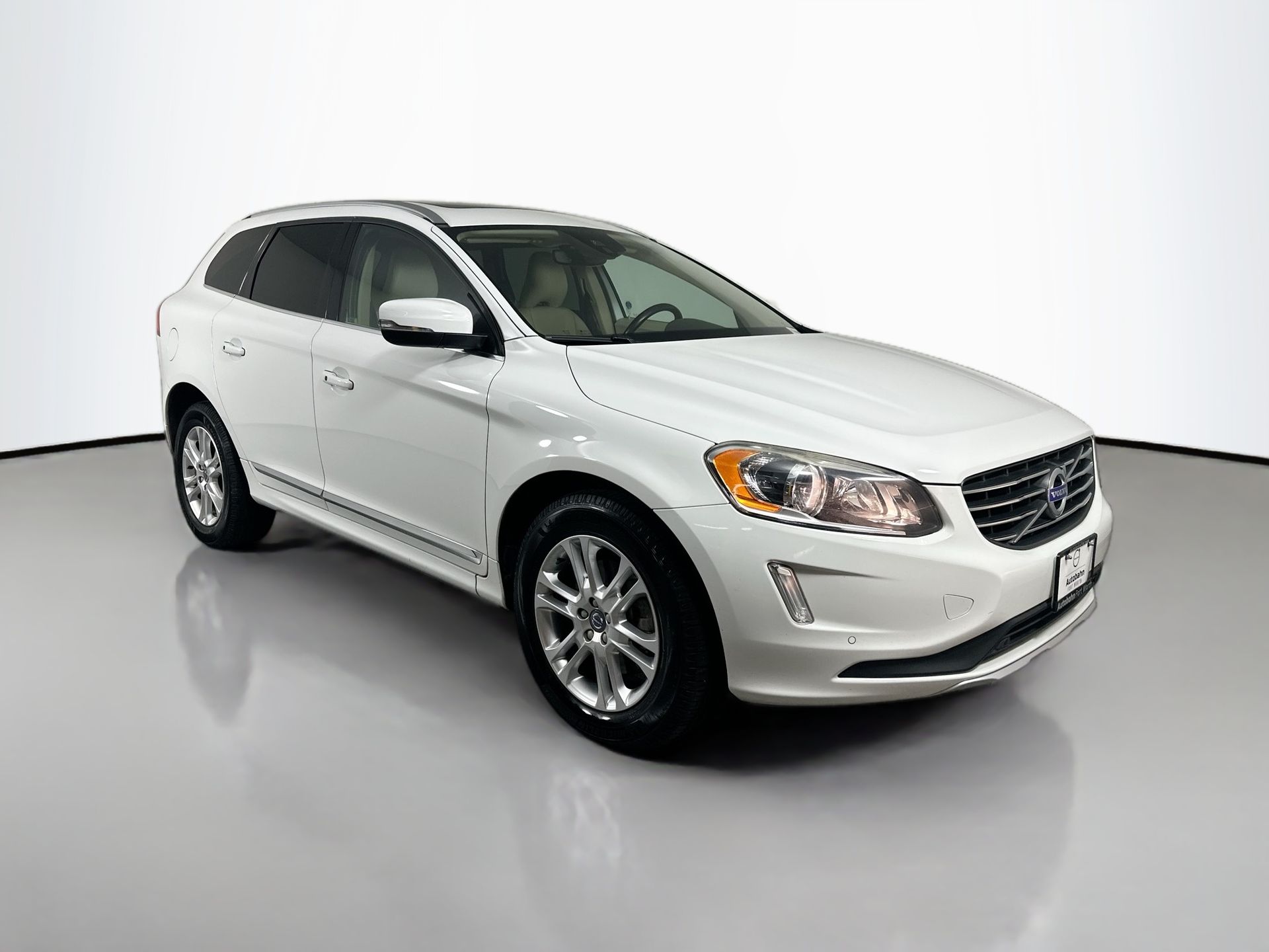 2015 Volvo XC60 T5 Premier photo 3