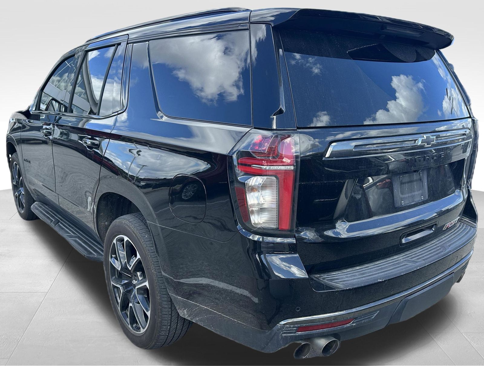 2022 Chevrolet Tahoe RST photo 2