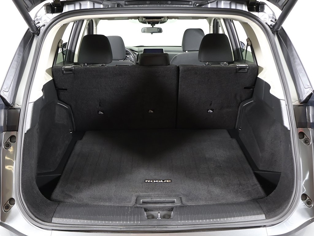 2024 Nissan Rogue SV photo 16
