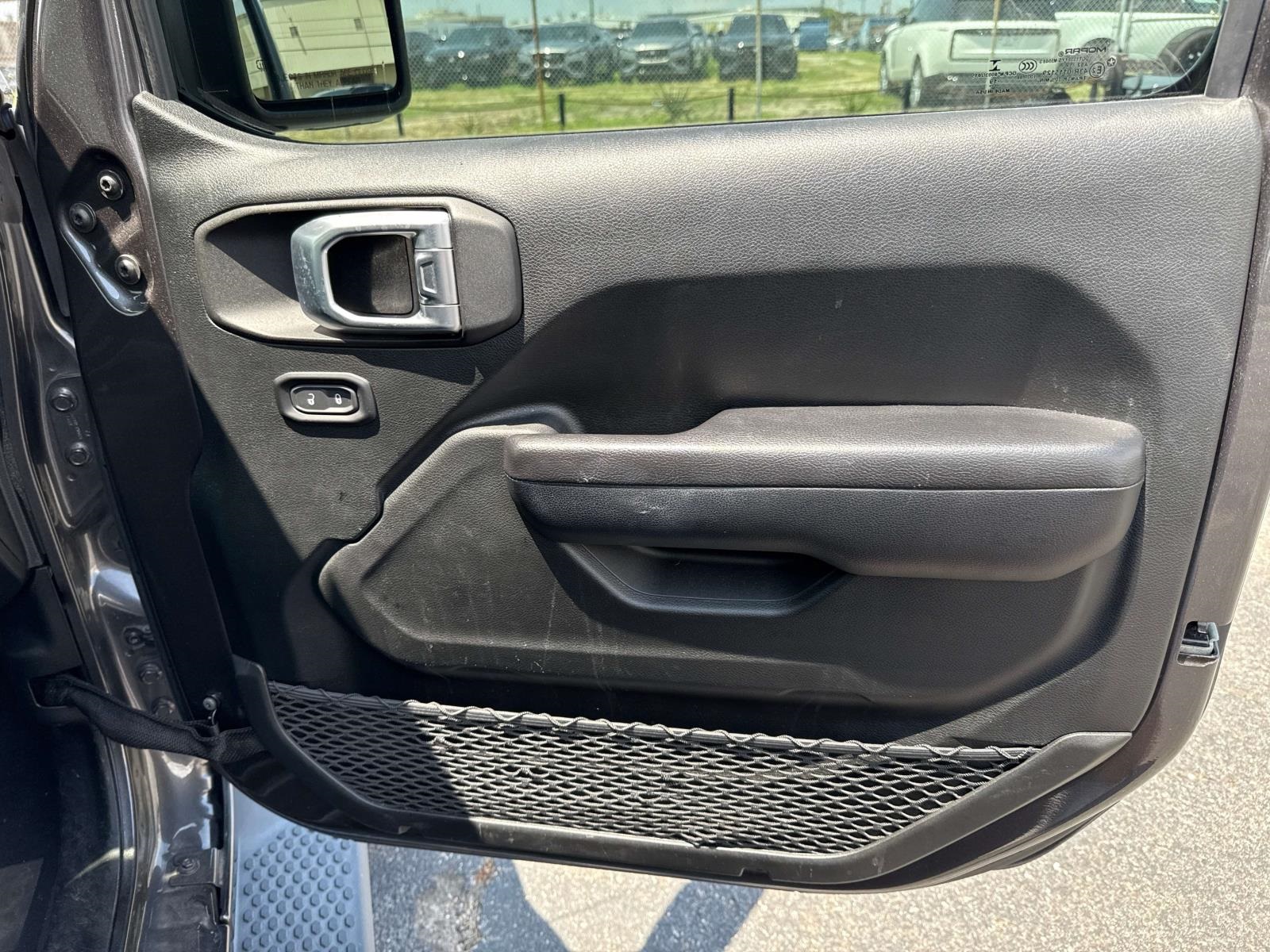 2019 Jeep Wrangler Unlimited Sport Altitude photo 13