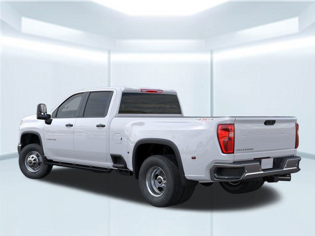 2026 Chevrolet Silverado 3500HD photo 3