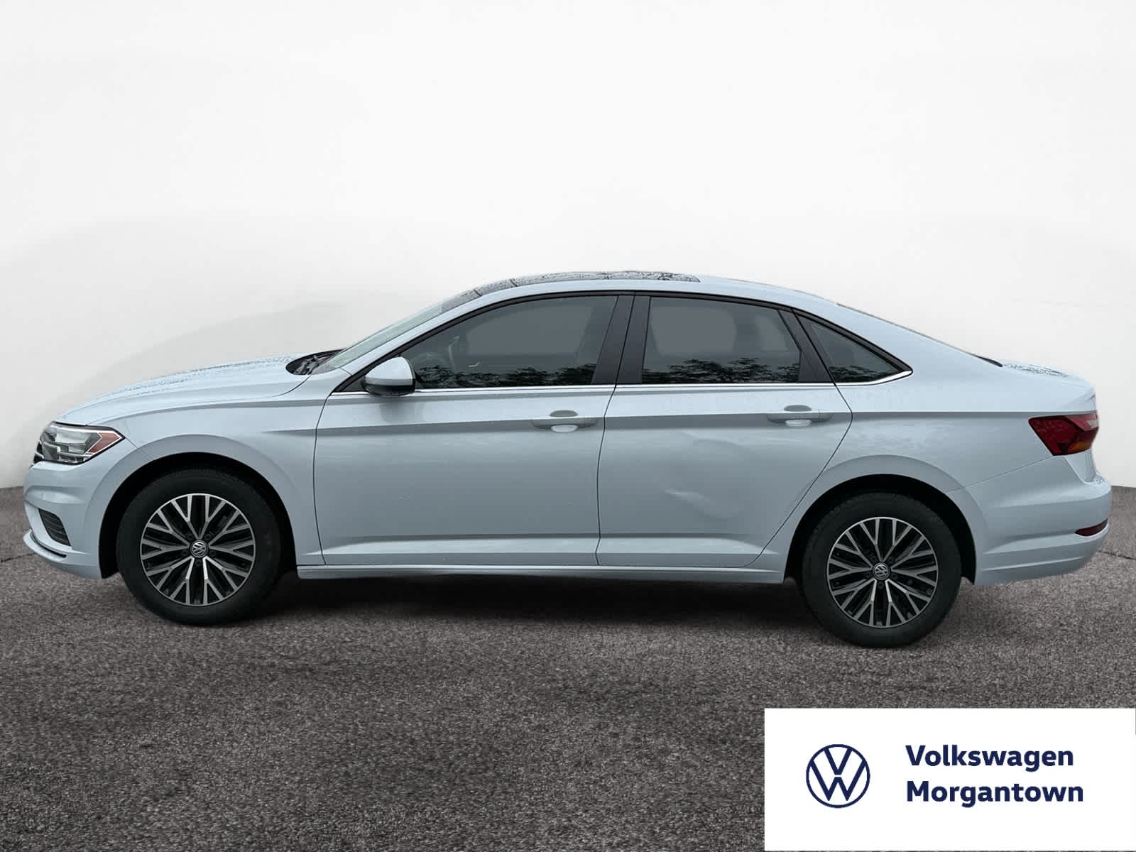 2019 Volkswagen Jetta SE photo 2