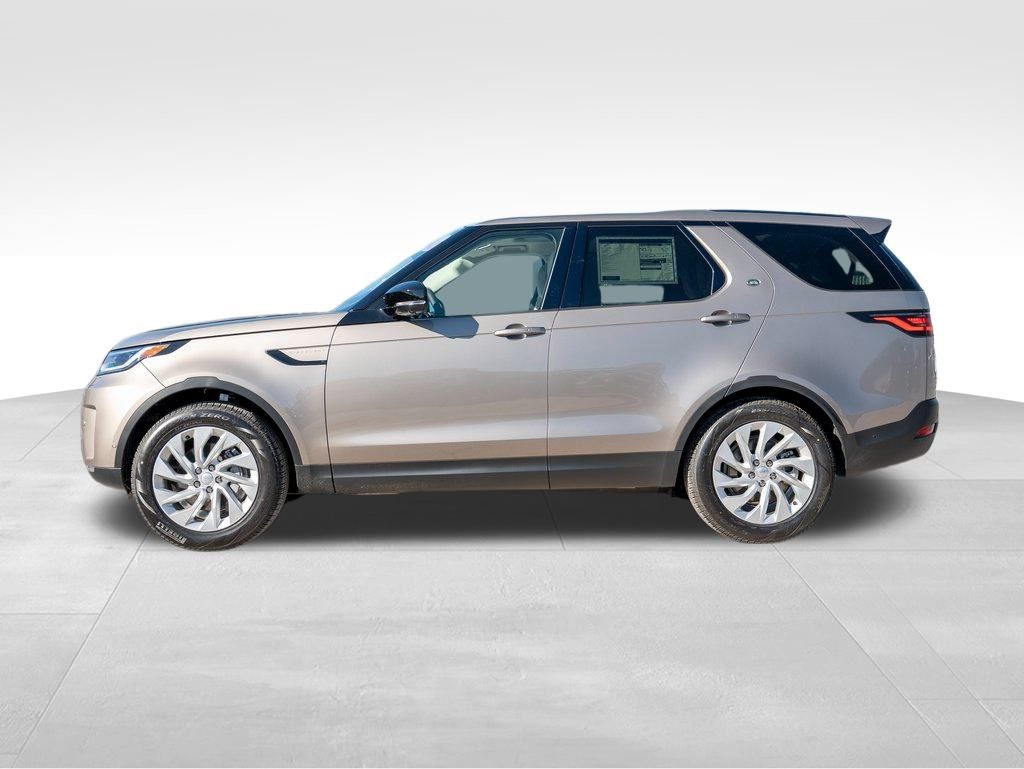 2025 Land Rover Discovery S photo 8