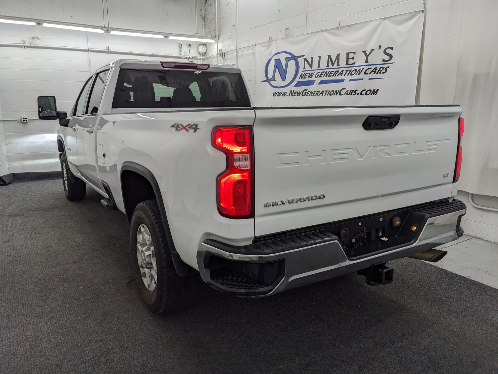 2022 Chevrolet Silverado 2500HD LTZ photo 13