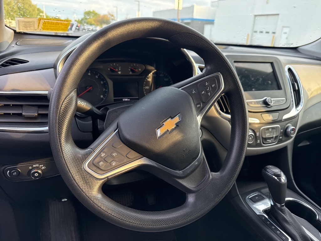 2019 Chevrolet Equinox LS photo 5