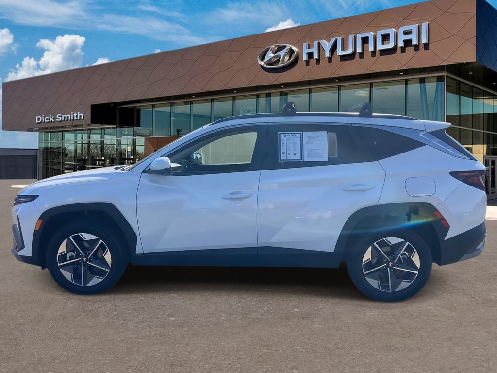 2025 Hyundai Tucson SEL photo 3
