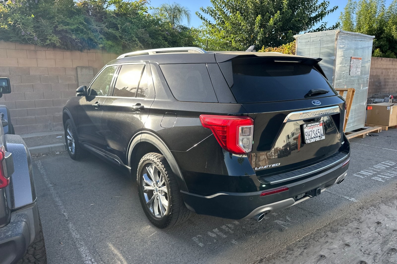 2020 Ford Explorer Limited photo 3