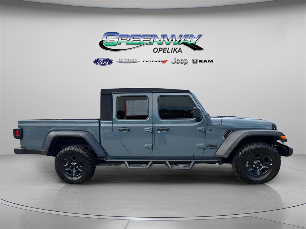 2024 Jeep Gladiator Sport photo 5