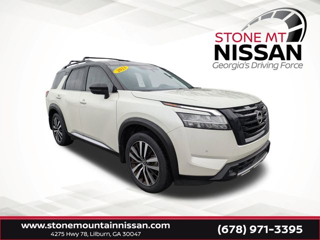 2023 Nissan Pathfinder Platinum's photo