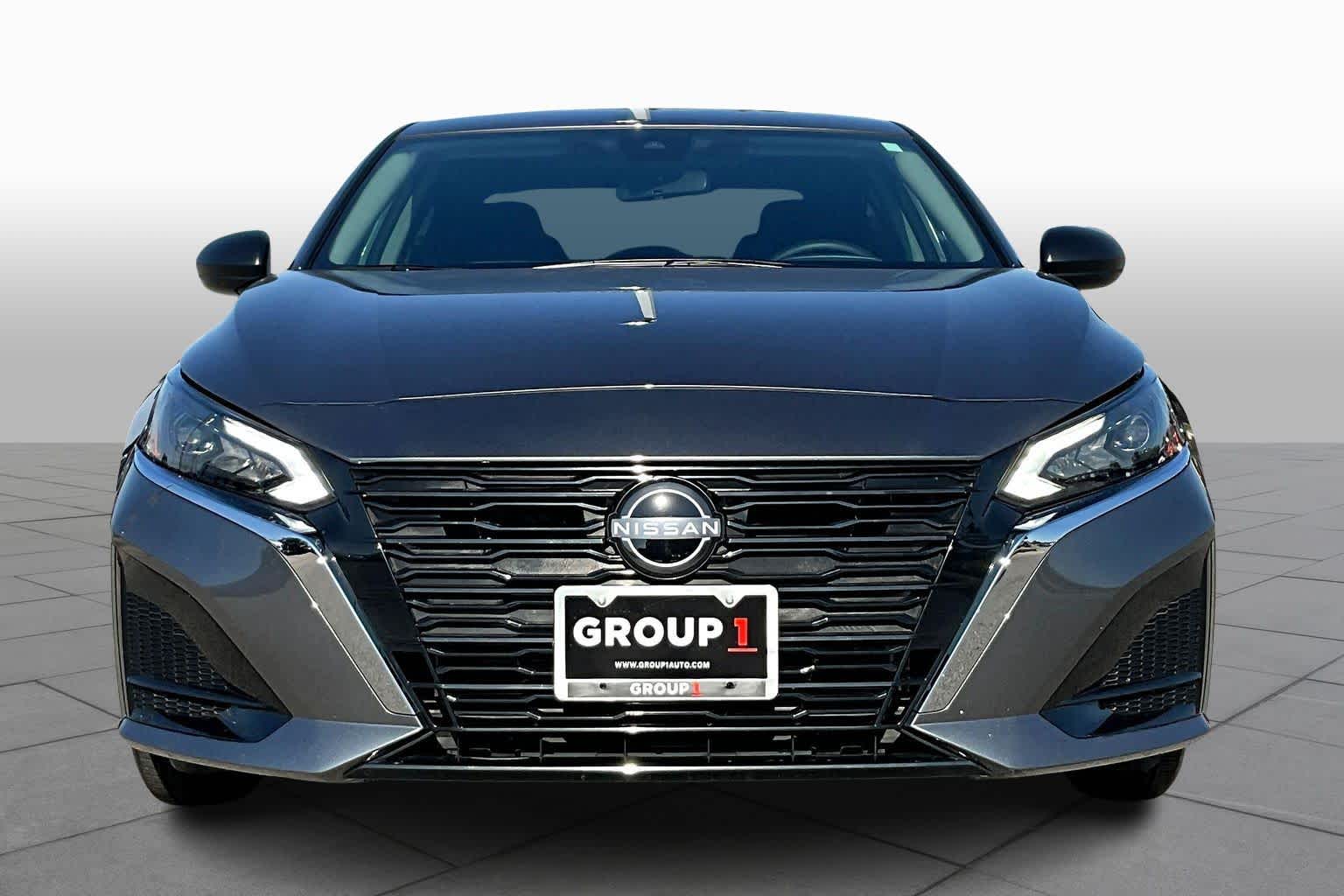 2025 Nissan Altima S photo 3