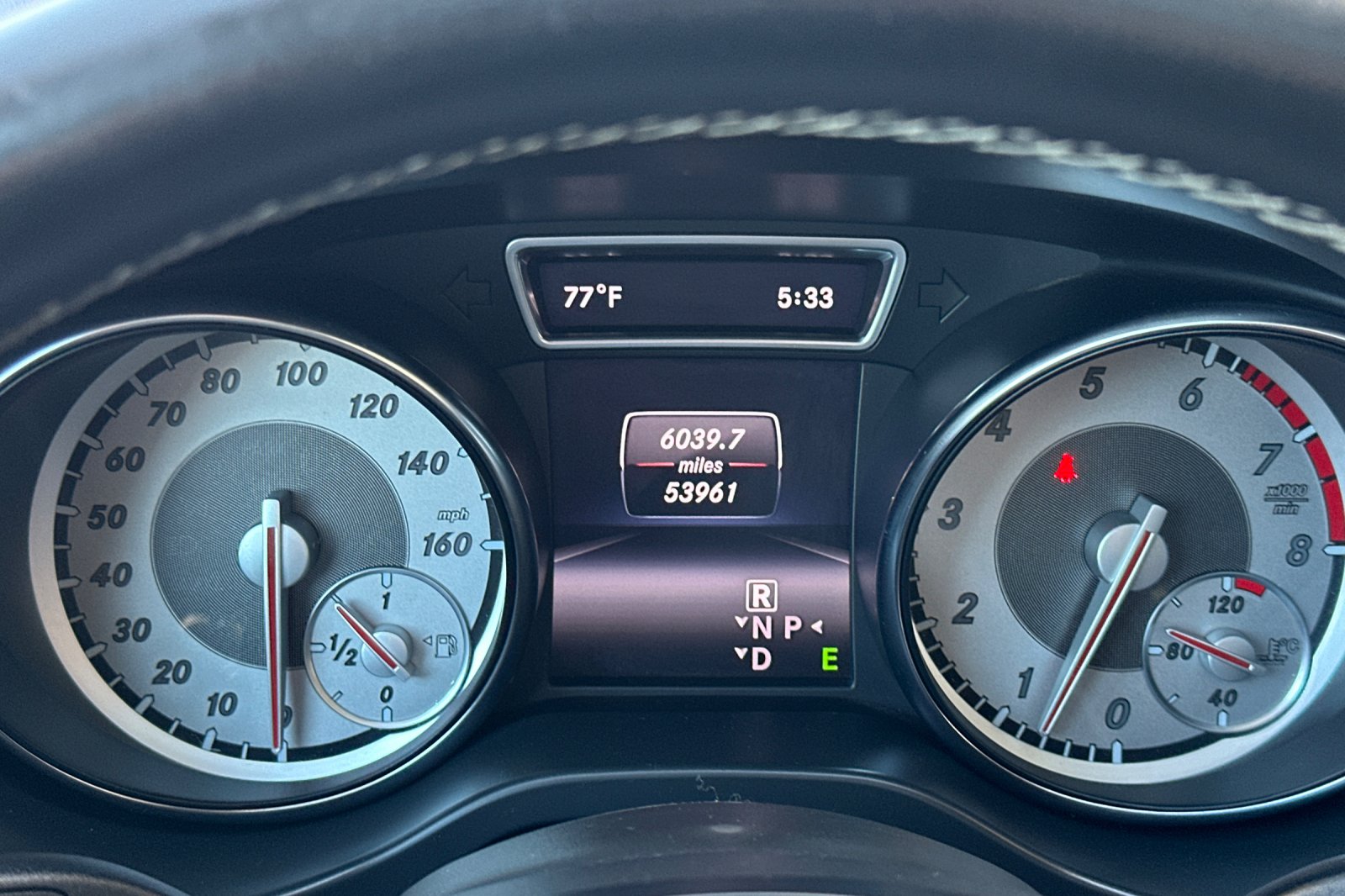 2015 Mercedes Benz GLA 250 4MATIC photo 23