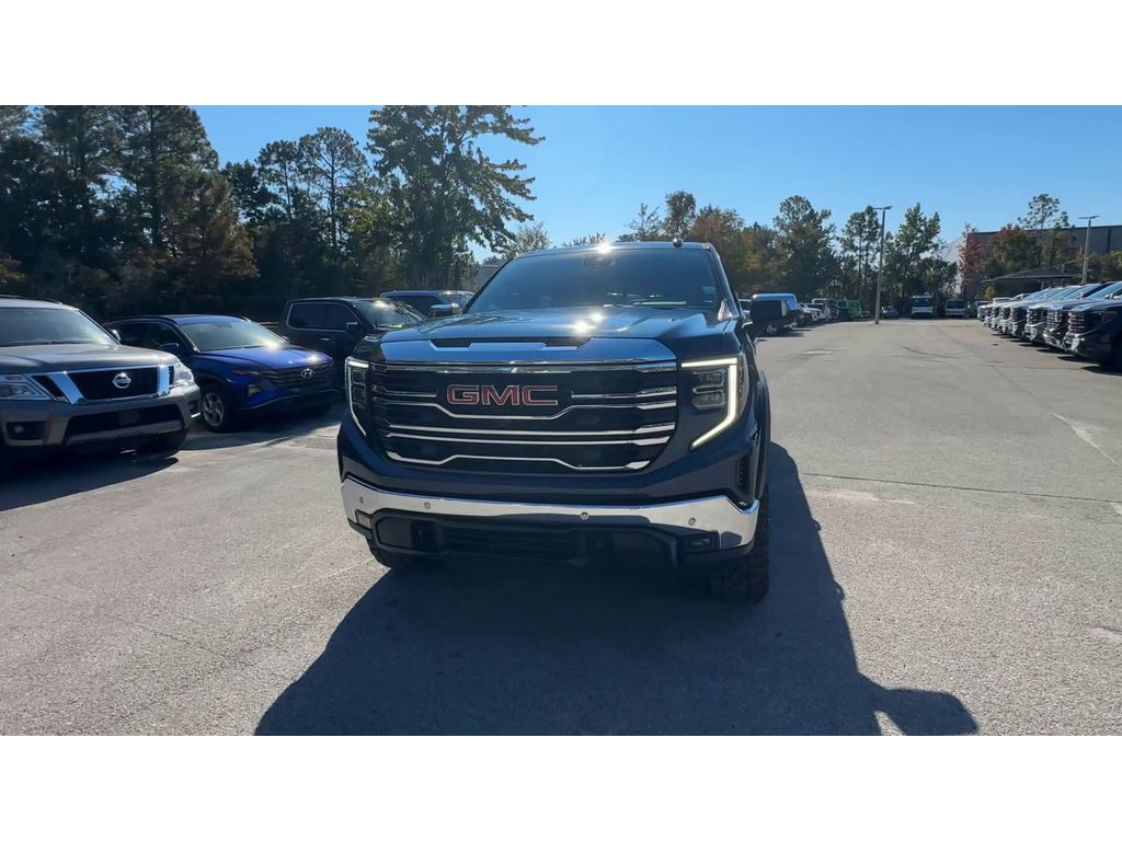 2022 Gmc Sierra 1500 SLT photo 3