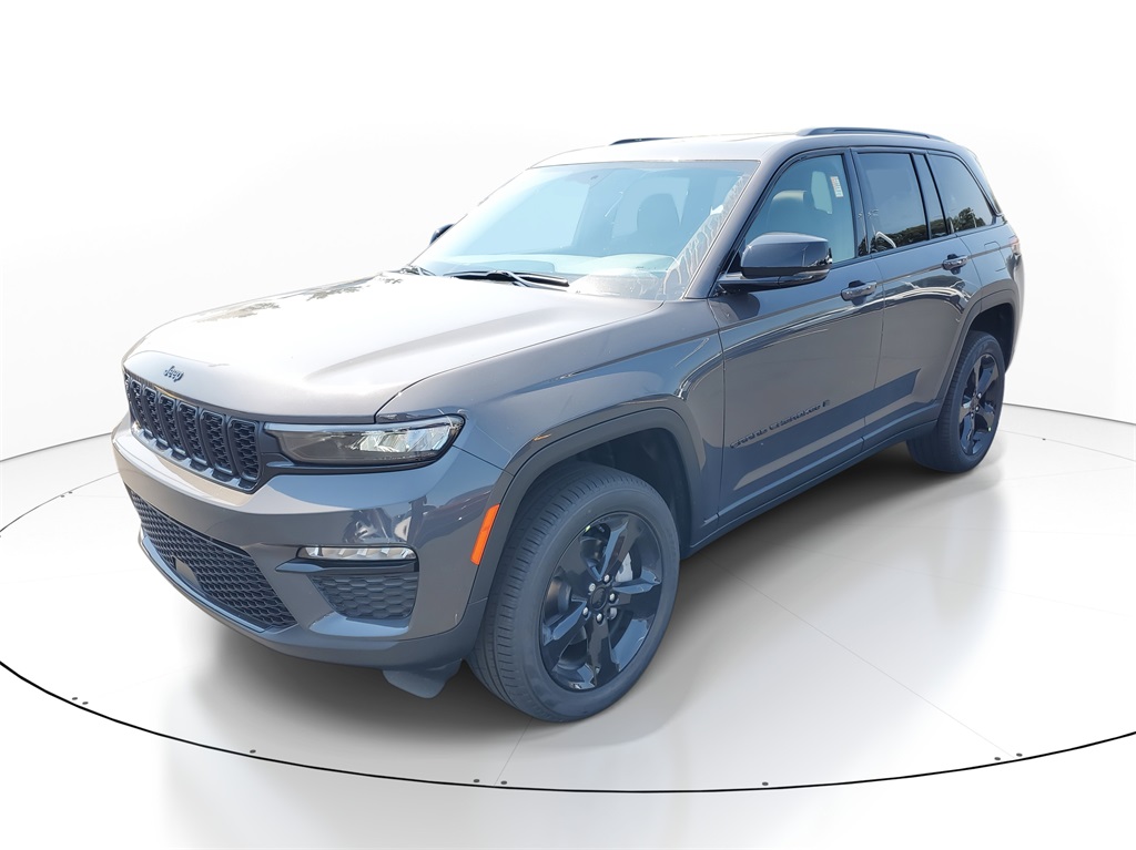 2025 Jeep Grand Cherokee Limited photo 2