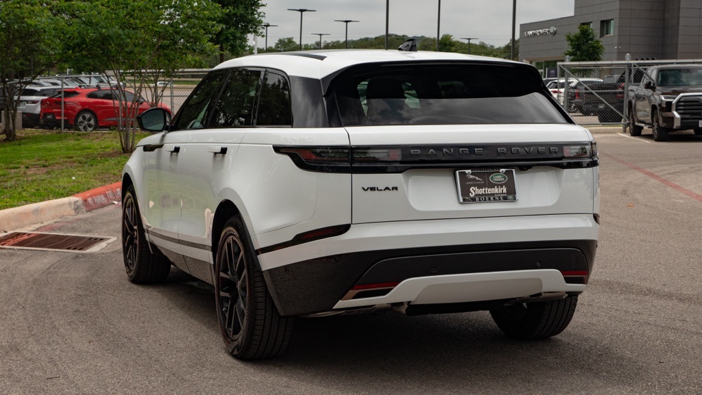 2025 Land Rover Range Rover Velar SE photo 2