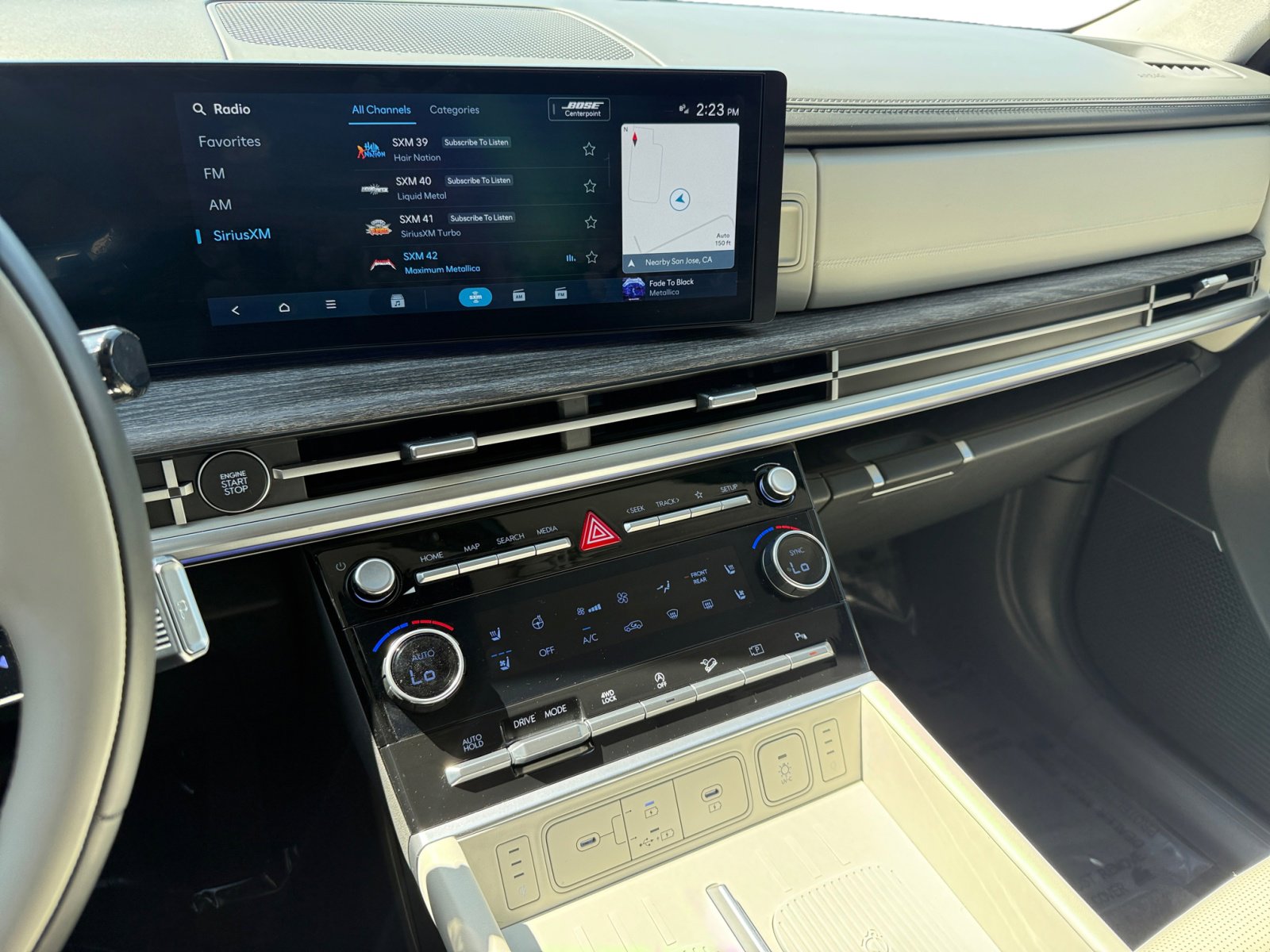 2024 Hyundai Santa Fe Calligraphy photo 11