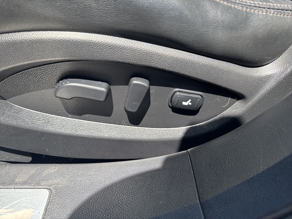2013 Infiniti FX37 Base photo 16