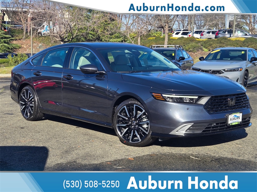 2025 Honda Accord Hybrid Touring's photo