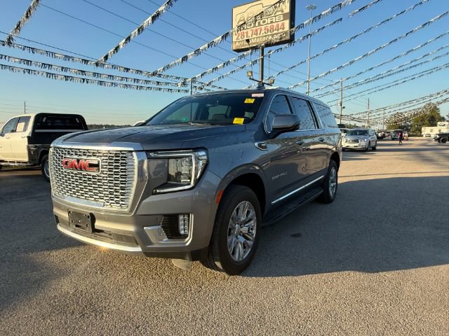 2022 GMC Yukon XL Denali's photo